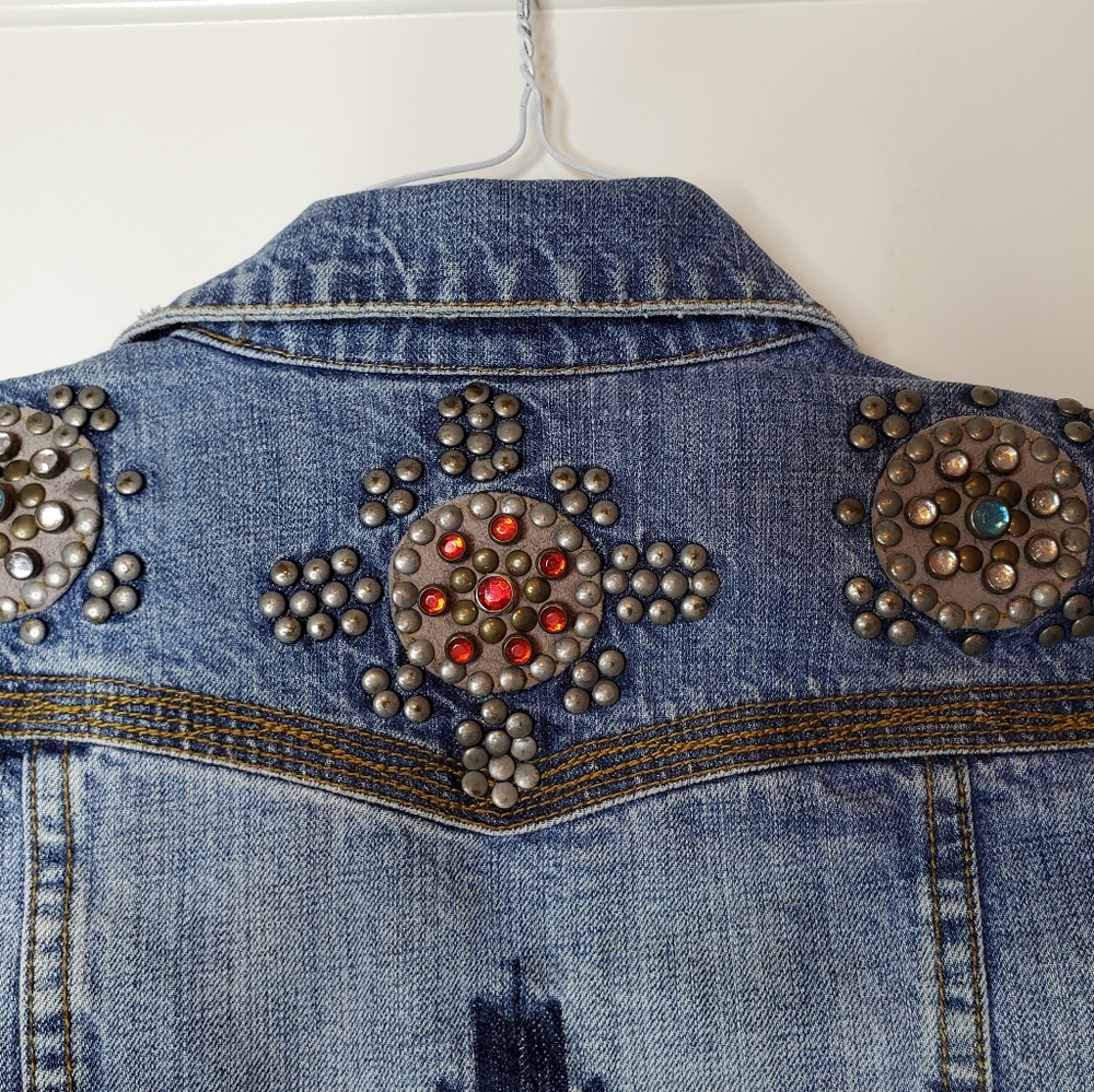 Western Denim Bank Embellished Jacket - Picture 6 of 8